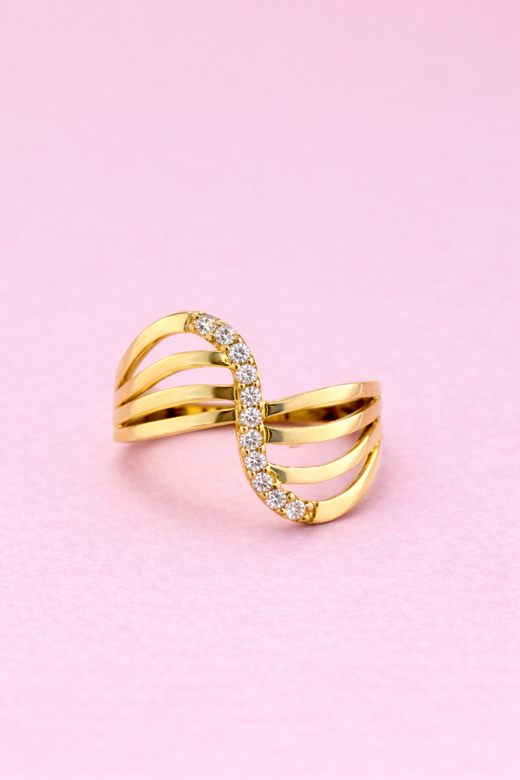 Infinity Wave Zirconia Ring – 14K Gold